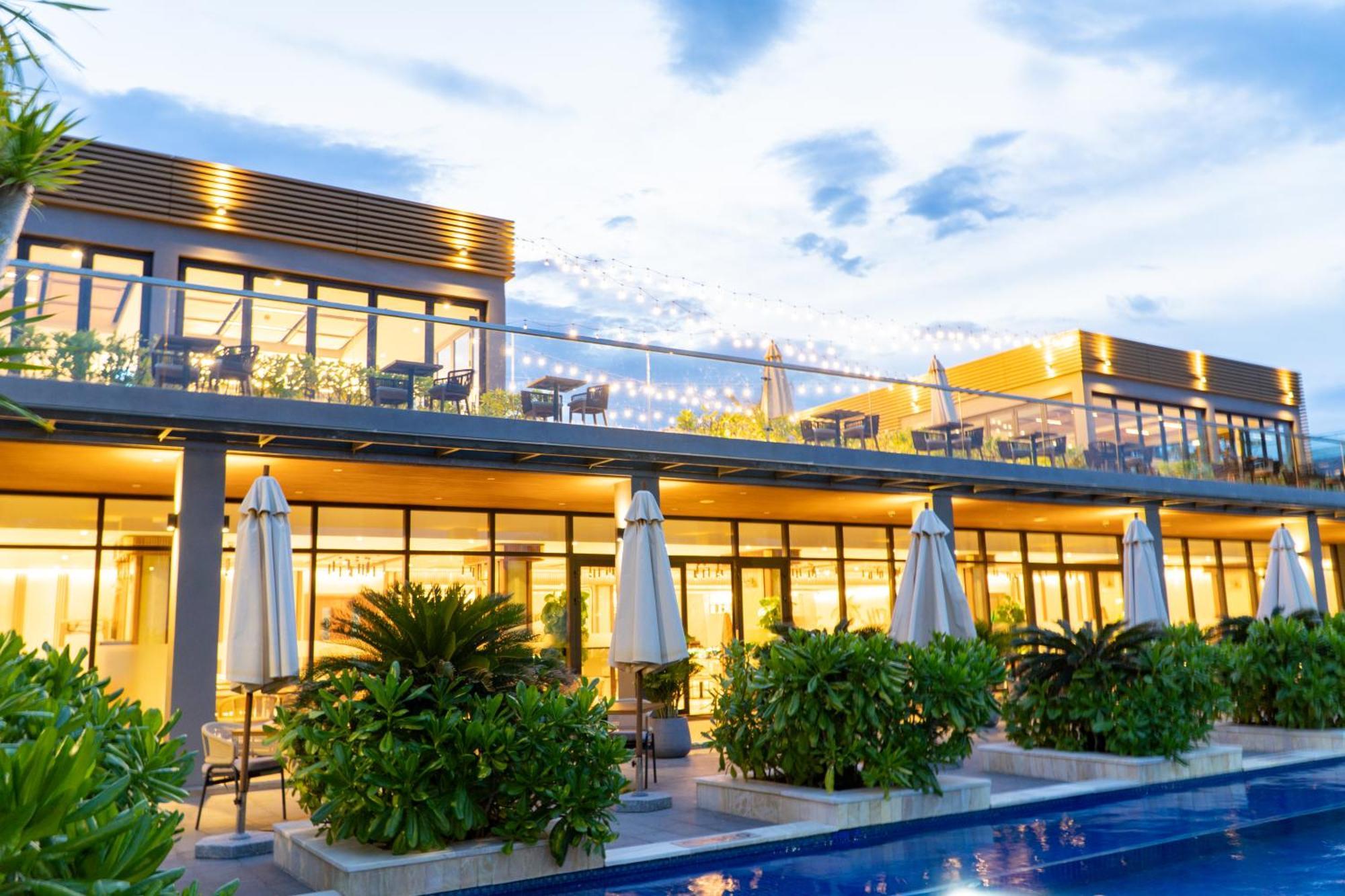 Mysterio Pool Villas & Resort Cam Ranh Exterior photo
